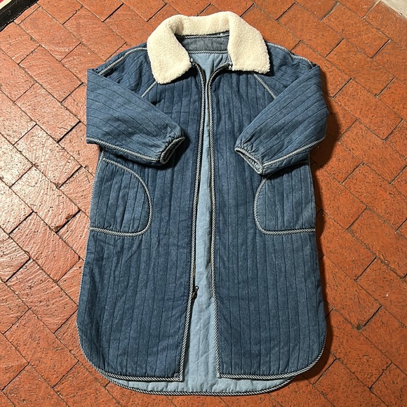 THE GREAT. Jackets & Blazers - THE GREAT. Quilted Denim Blue Coat with Cream Sherpa Collar